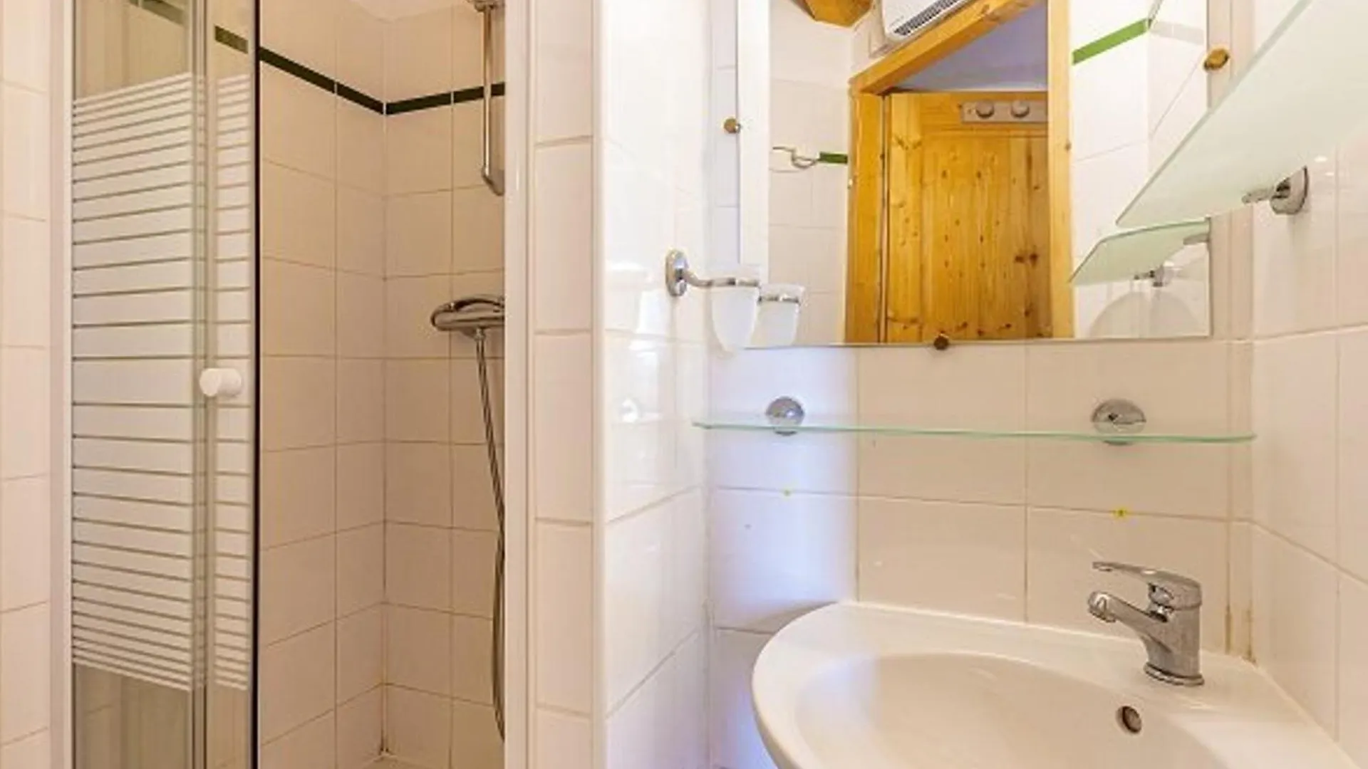 Chalet 6 Pieces Sur Les Pistes A La Plagne, 10 Pers, Garage, Balcon, Ensoleille, Ski-In/Ski-Out - Fr-1-351-85