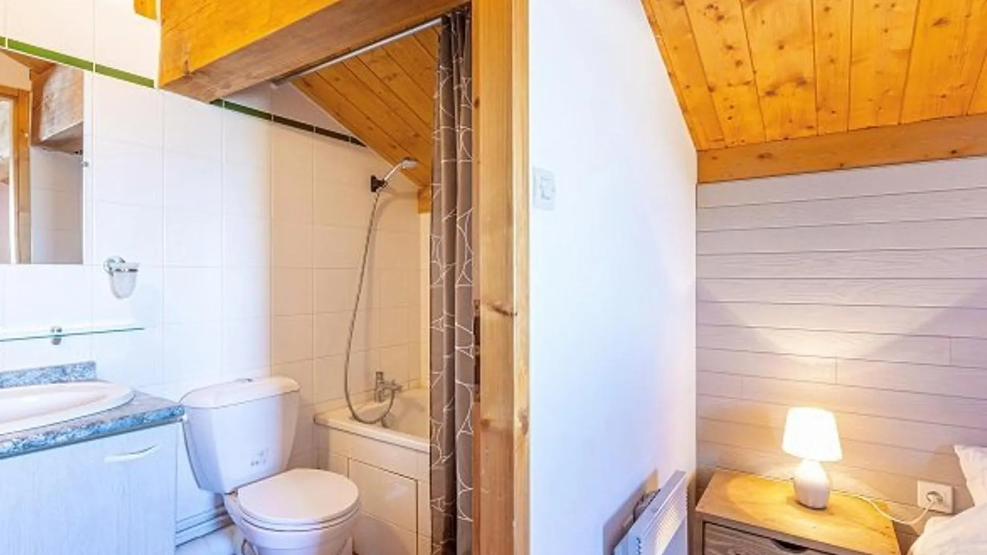 Chalet 6 Pieces Sur Les Pistes A La Plagne, 10 Pers, Garage, Balcon, Ensoleille, Ski-In/Ski-Out - Fr-1-351-85 Holiday home